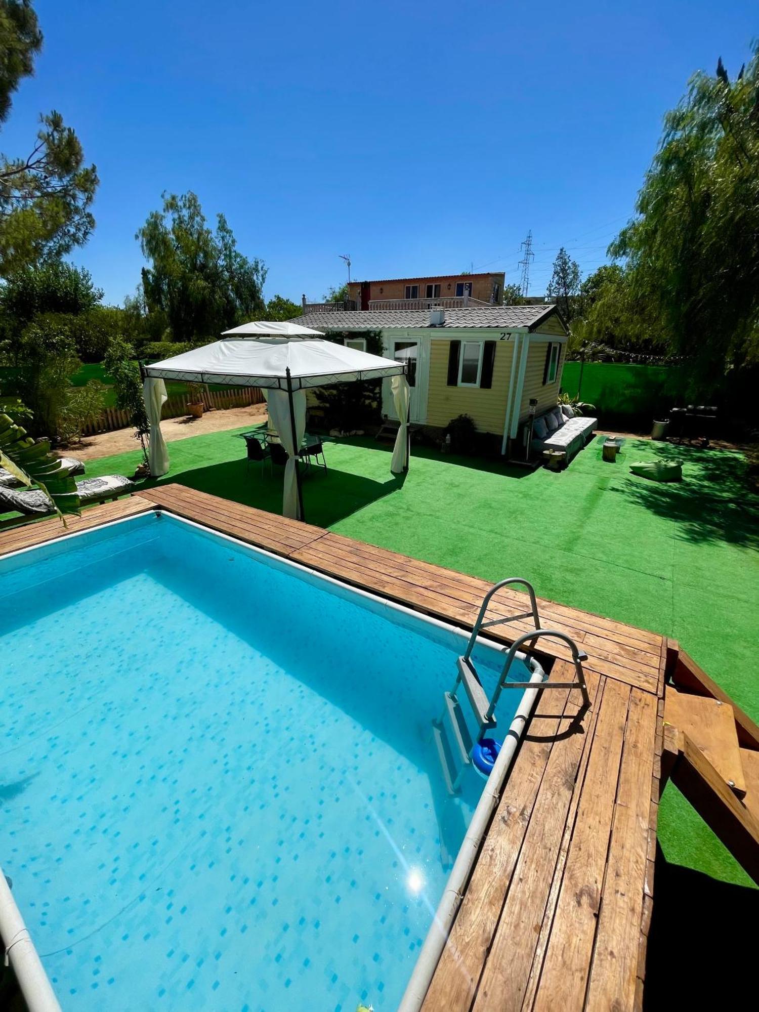 Nomada, Chalet Con Piscina En Alcalá de Guadaira Kültér fotó