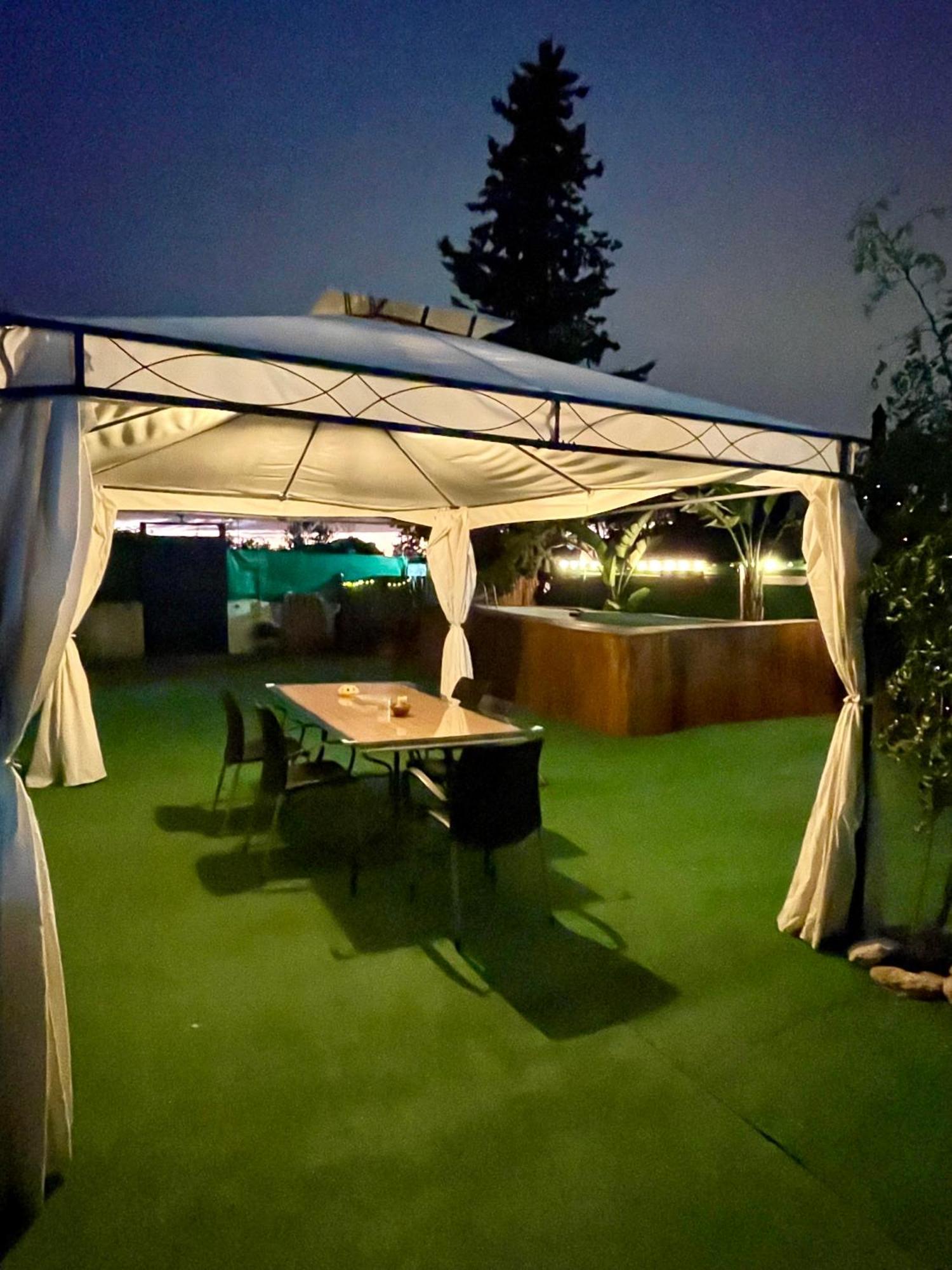 Nomada, Chalet Con Piscina En Alcalá de Guadaira Kültér fotó